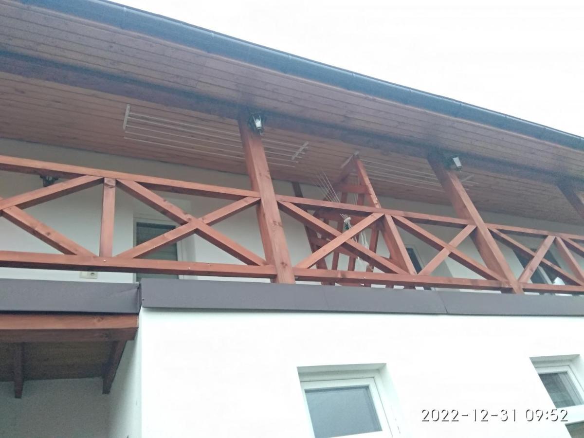 Nestg Guest House Pilipets المظهر الخارجي الصورة